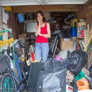 Qui appeler pour débarrasser une maison MAXI DÉBARRAS Qui appeler pour débarrasser une maison MAXI DÉBARRAS